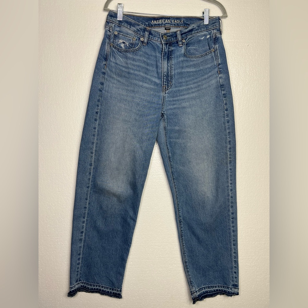 American Eagle Outfitters Classic Light Blue High-Rise Jeans